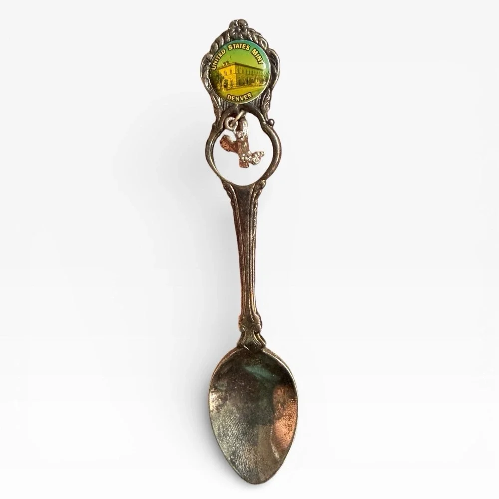 Lot of (4) Vintage Souvenir Spoons For National Monuments & State Park Locations